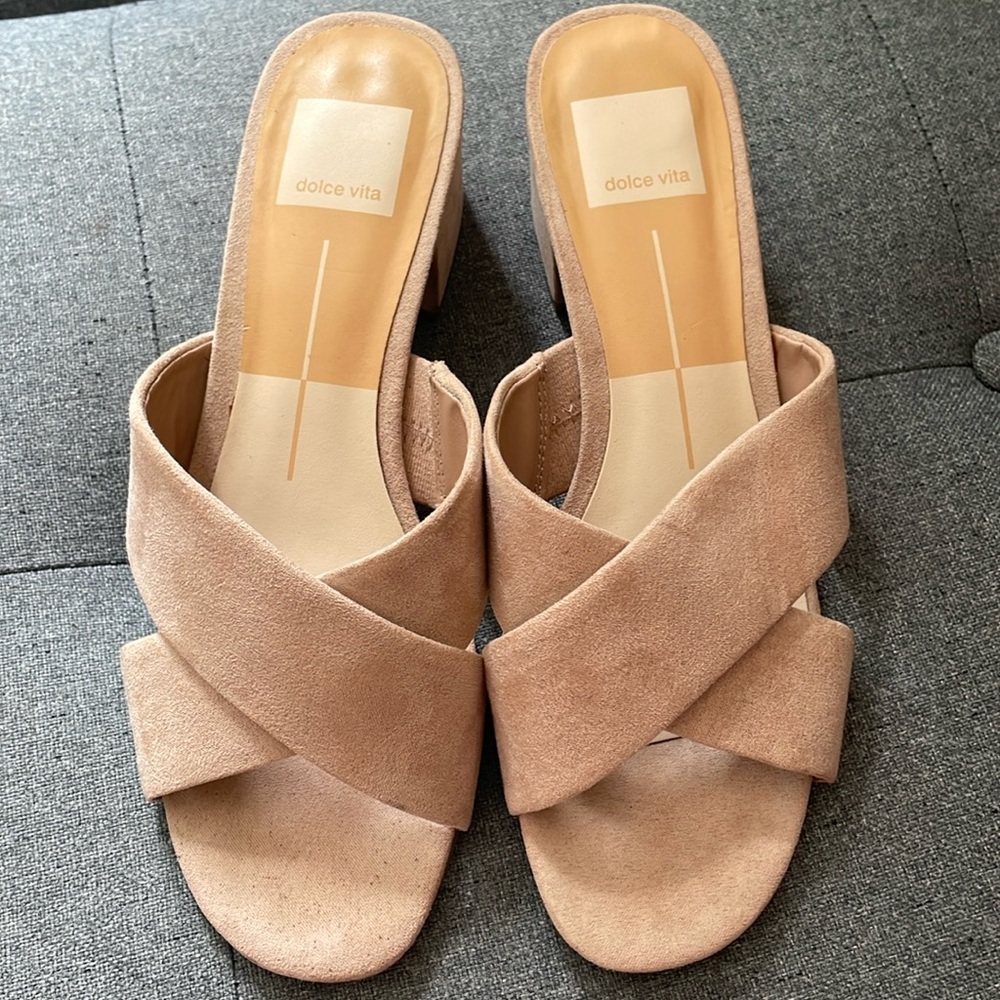 Dolce Vita slide sandals size 6.5